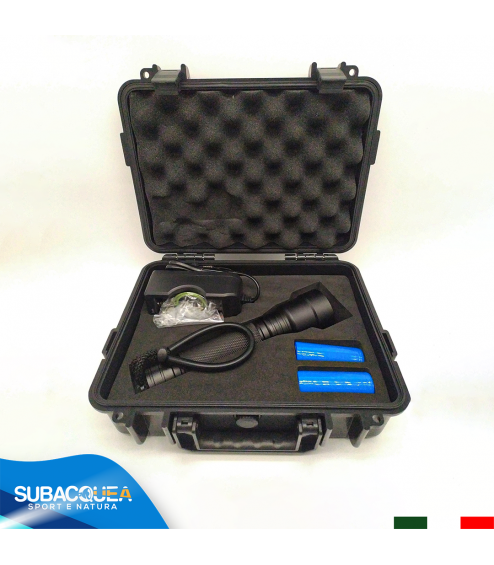 Torcia Subacquea Primaria, Modello L-3, Maniglia Goodman, LED XM-L2 U2, 2500 Lm